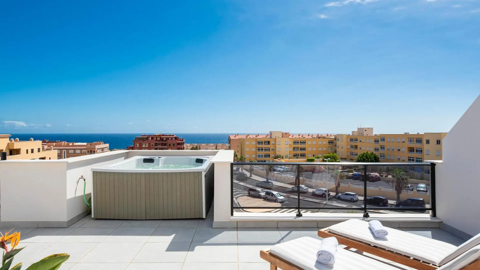 דירה אל מדאנו Medano4You Strelitzia Penthouse ספרד